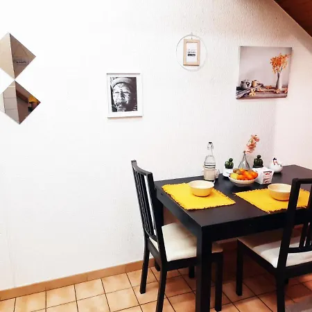 Jolie -appart Partage- Centre - 5 Min Gare & Lac - Gratuit- Wifi, Petit Dej, Serviettes, Velos Homestay Annecy